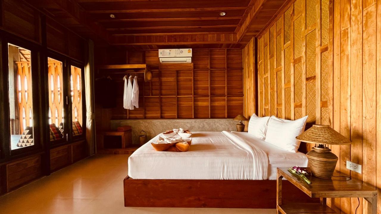Koh Tao Relax Freedom Beach Resort Bagian luar foto